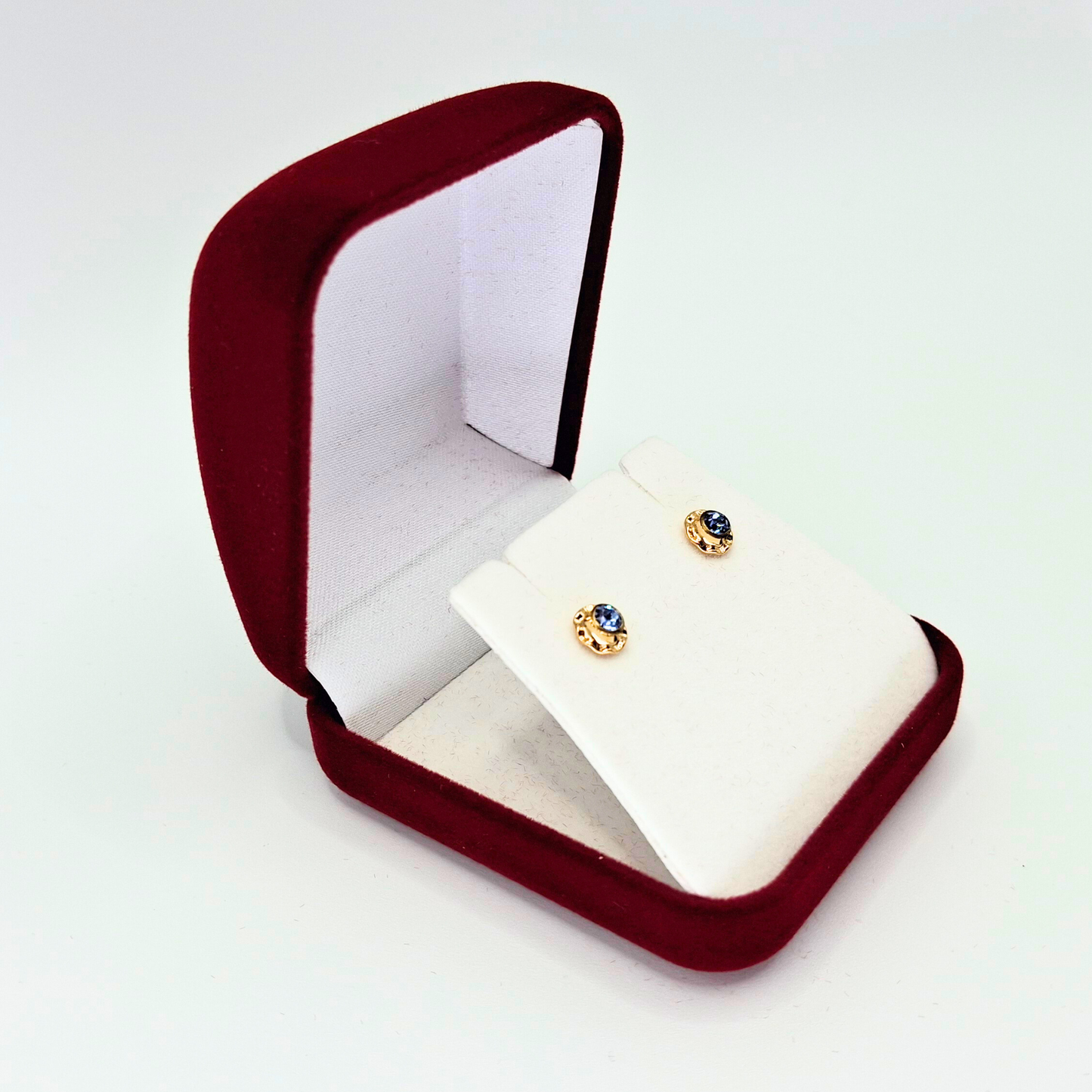 Aros abridores para bebé y niña laminados en oro de 20k modelo piedra de circón M