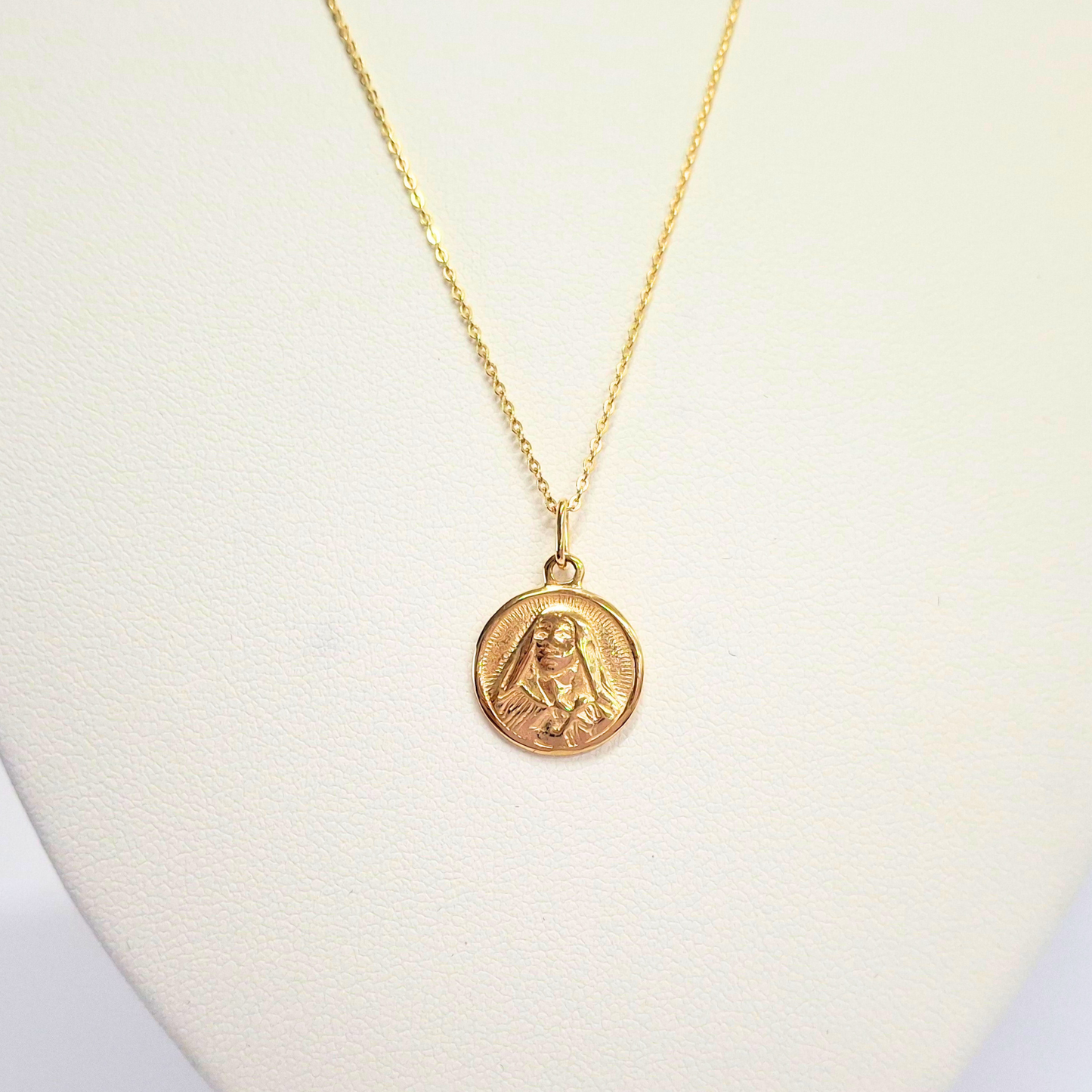 Collar medalla virgen, oro italiano 18k