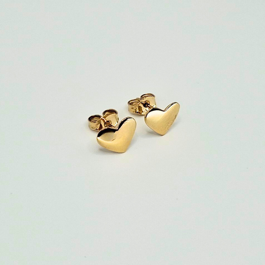 Aros corazón, oro italiano 18k con cierre mariposa