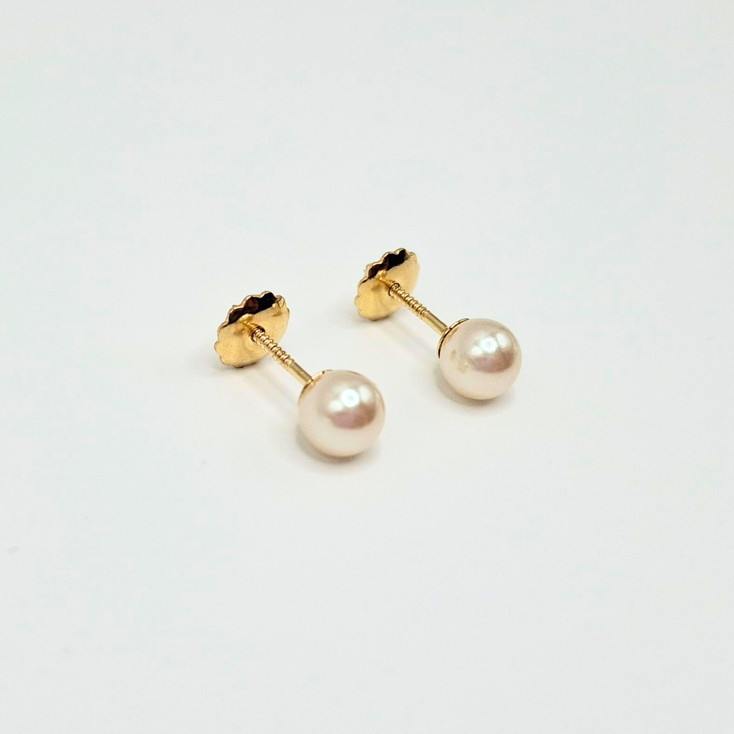 Aros perla, tope rosca de oro18k