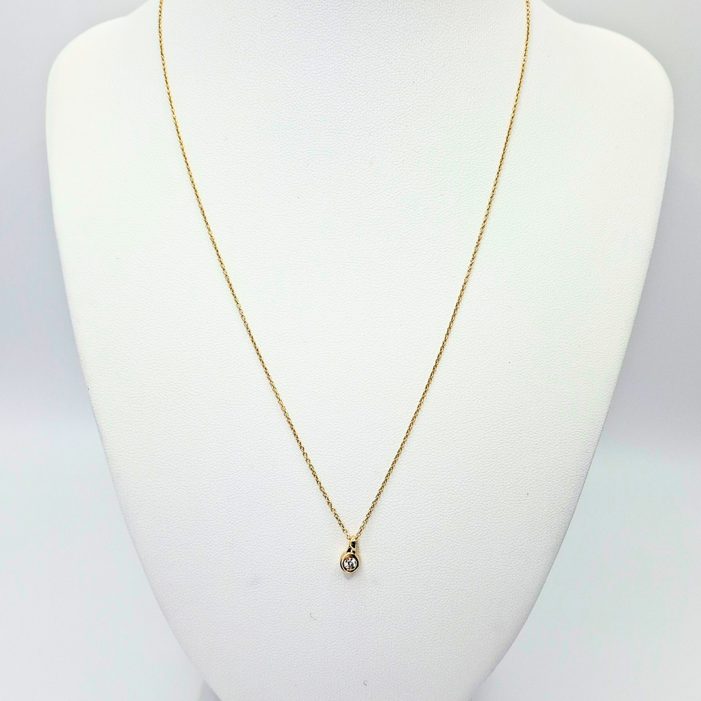 Collar punto de luz valier, oro italiano 18k.