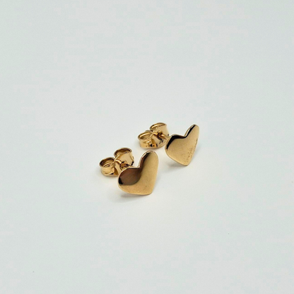 Aros corazón, oro italiano 18k con cierre mariposa