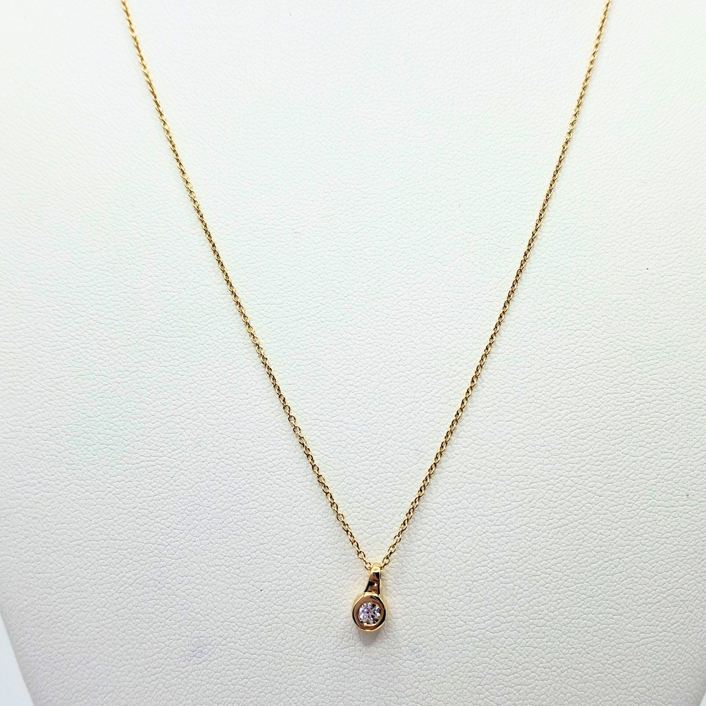 Collar punto de luz valier, oro italiano 18k.