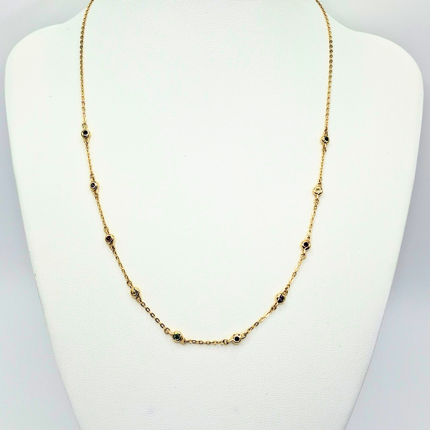 Collar modelo piedra engastada colores 18k, cadena forzatina 45 cm y 40 cm