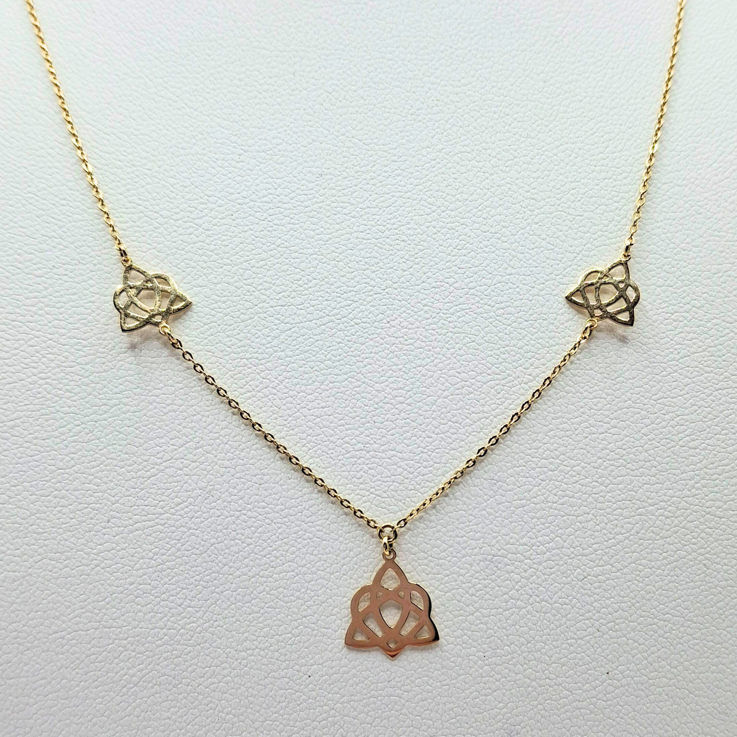 Collar modelo nudo de bruja oro 18k, cadena forzatina 45 cm