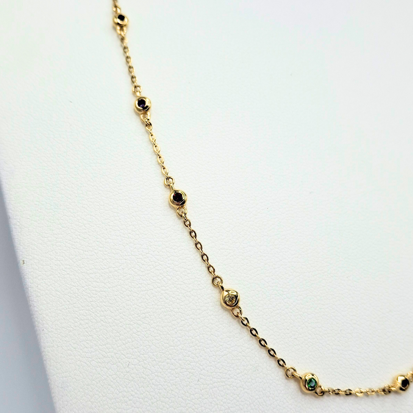 Collar modelo piedra engastada colores 18k, cadena forzatina 45 cm y 40 cm