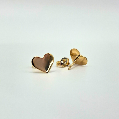 Aros corazón, oro italiano 18k con cierre mariposa