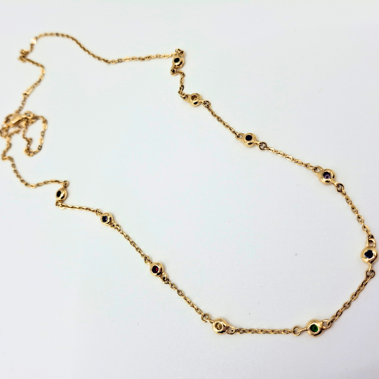 Collar modelo piedra engastada colores 18k, cadena forzatina 45 cm y 40 cm