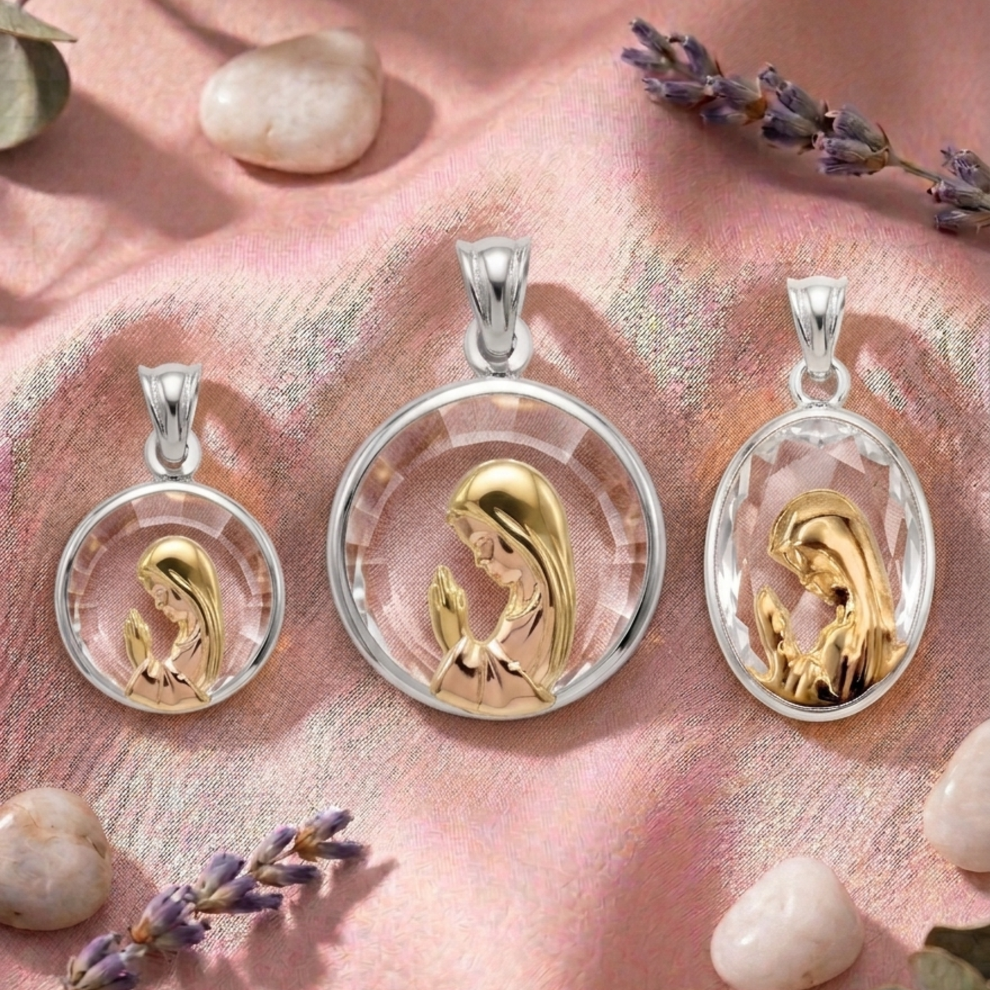 Medalla Virgen Niña, Oro 18K, Plata y Cristal