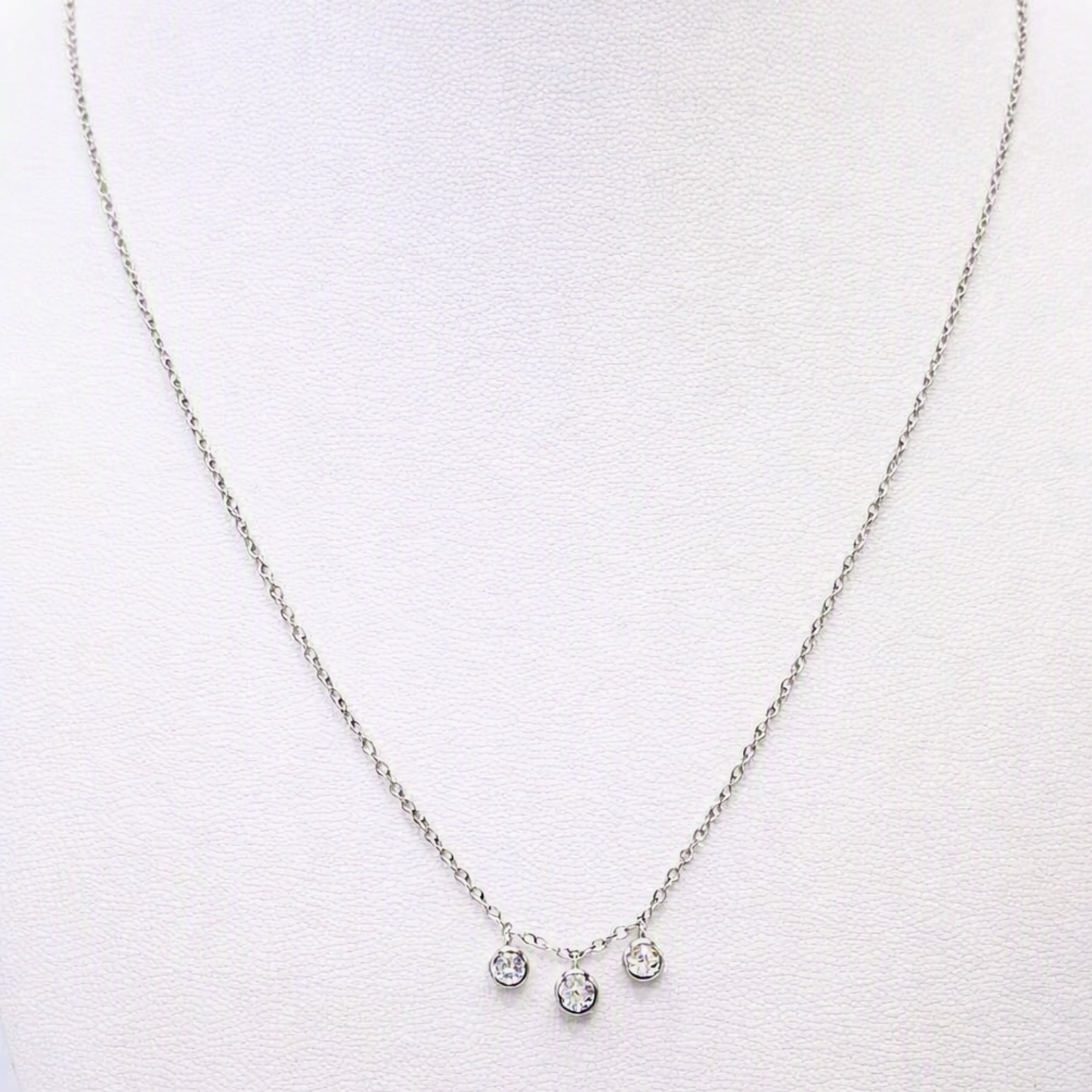 Collar Tres Puntos de Luz Plata 925 Rodinada