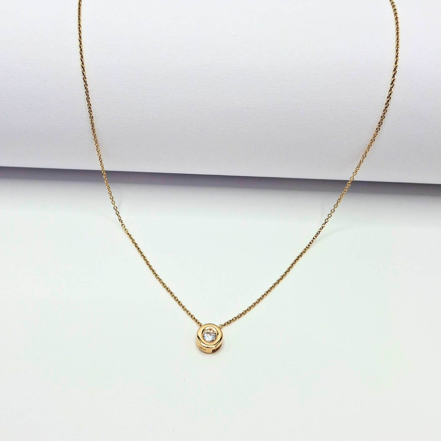 Collar punto de luz, oro italiano 18k