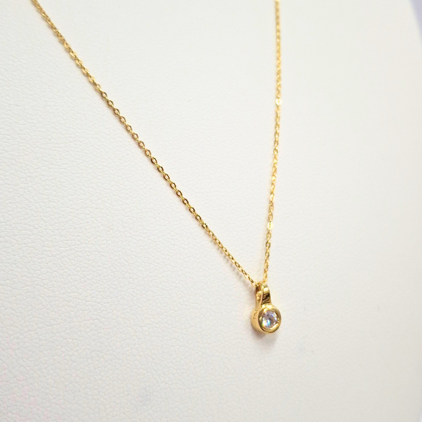 Collar punto de luz valier, oro italiano 18k.